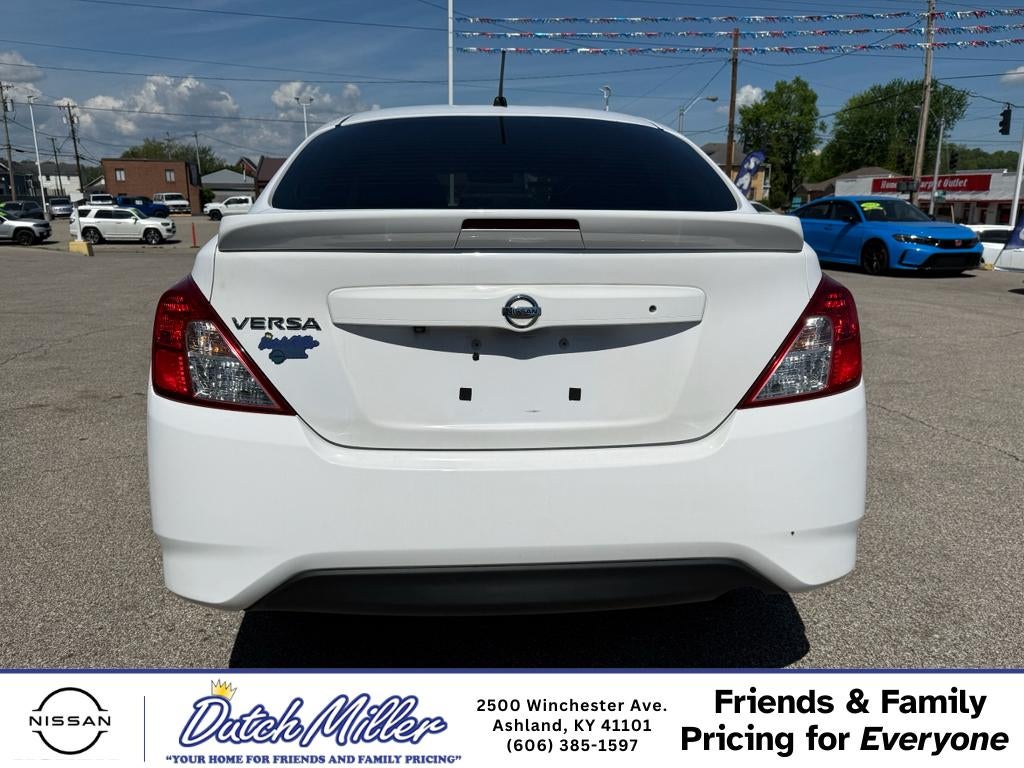 2019 Nissan Versa S Plus