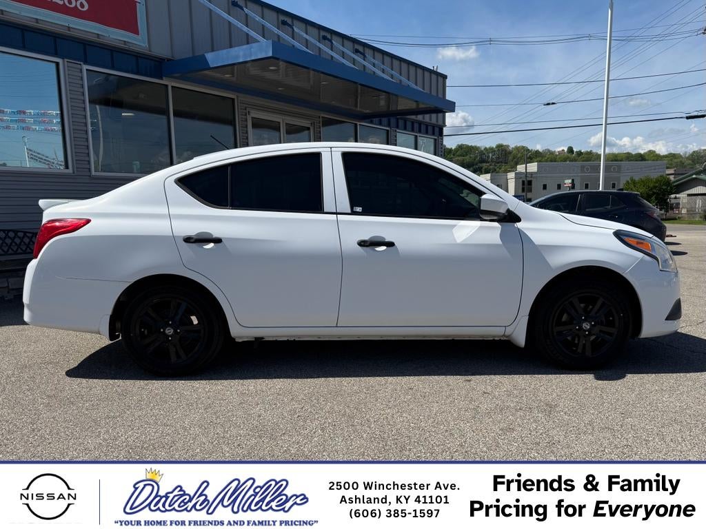 2019 Nissan Versa S Plus