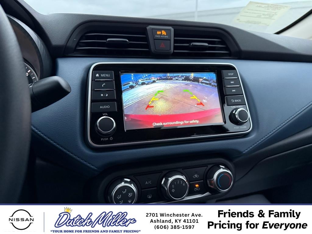 2025 Nissan Versa SV