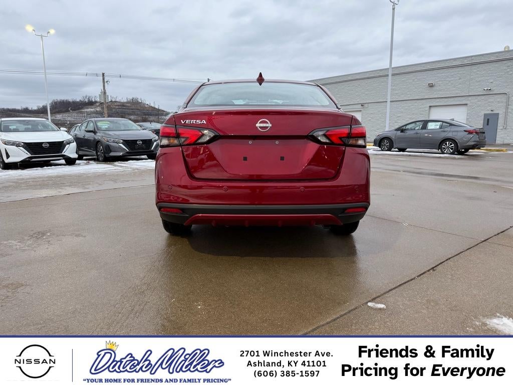2025 Nissan Versa SV