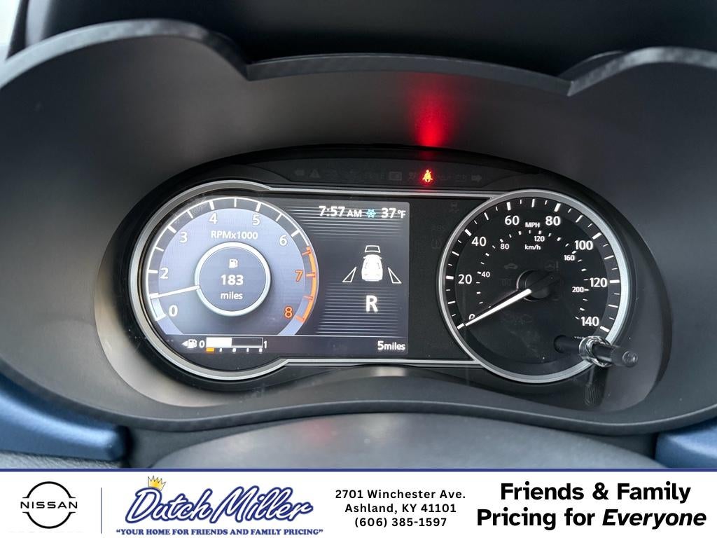 2025 Nissan Versa SV