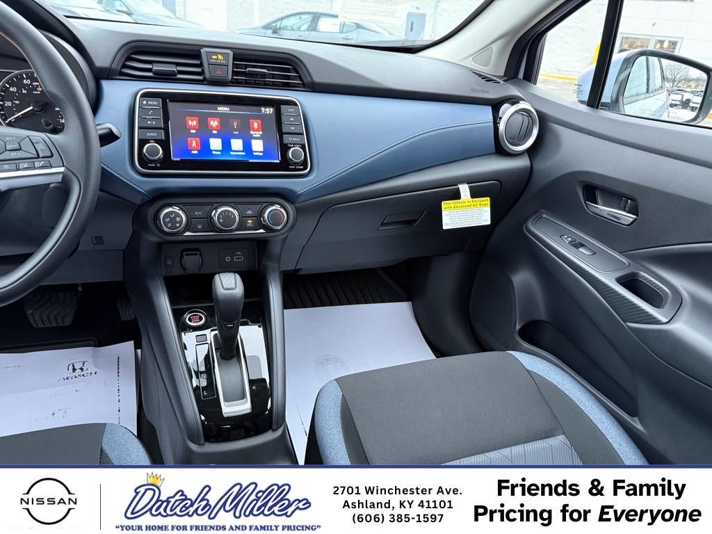 2025 Nissan Versa SV