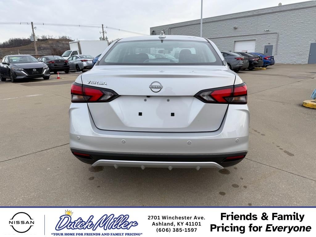2025 Nissan Versa SV