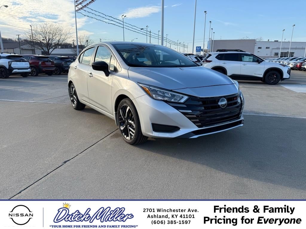 2025 Nissan Versa SR