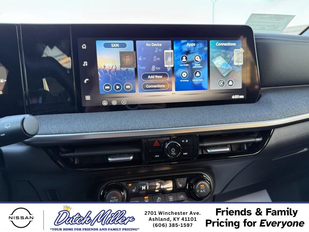 2025 Nissan Kicks SV