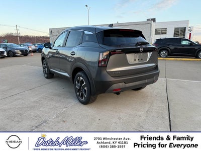 2025 Nissan Kicks SV