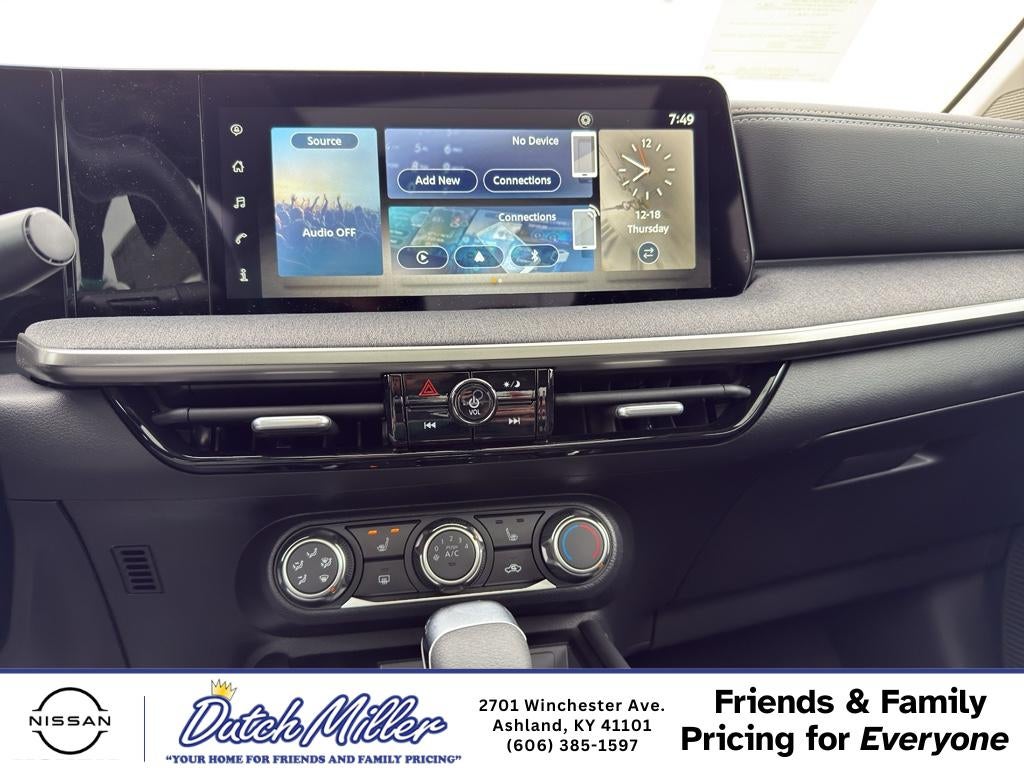 2026 Nissan Kicks SV