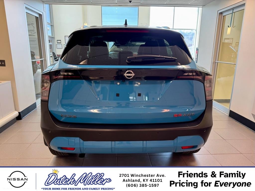 2026 Nissan Kicks SR