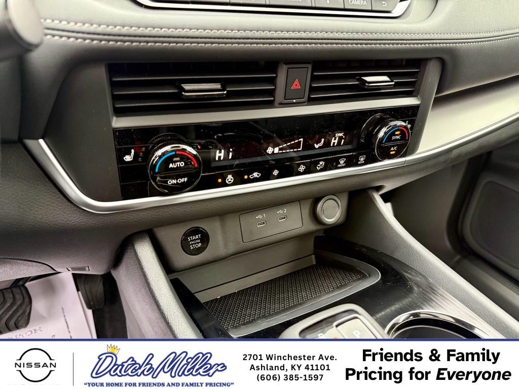 2026 Nissan Rogue Dark Armor