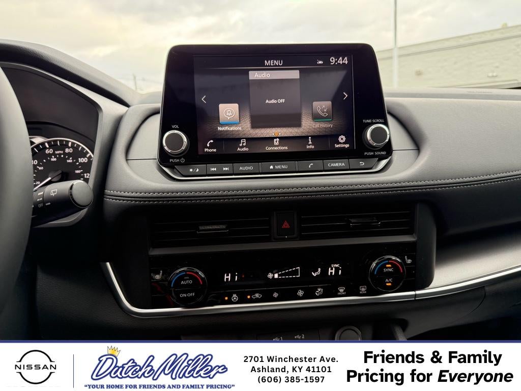 2026 Nissan Rogue Dark Armor