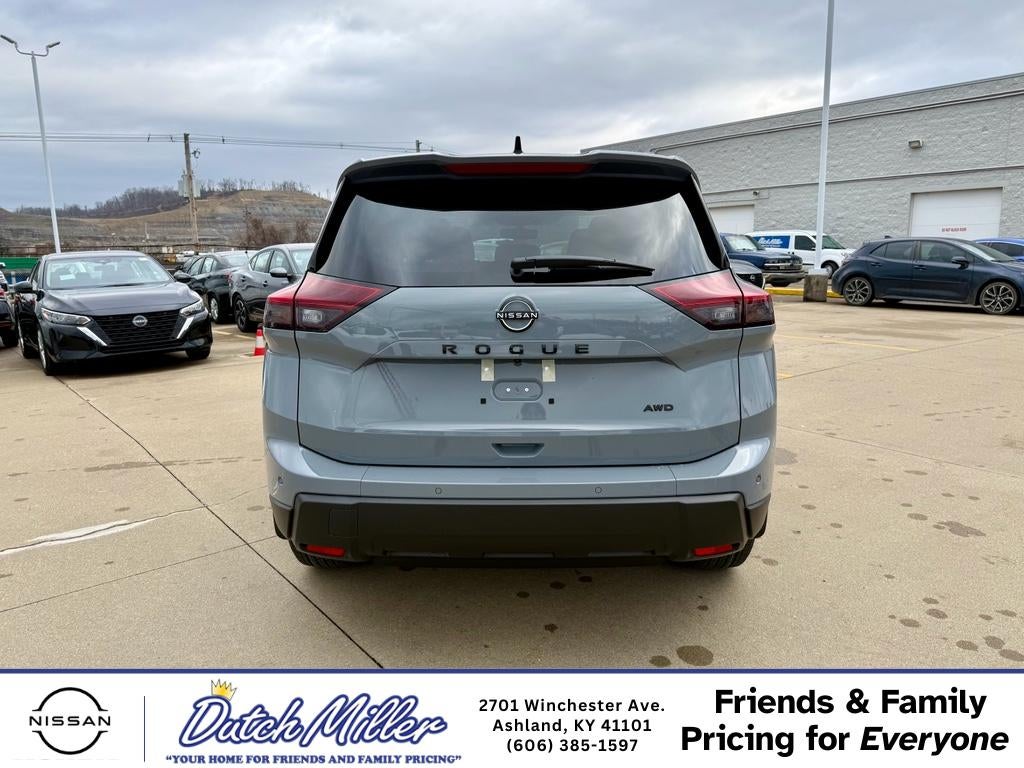 2026 Nissan Rogue Dark Armor