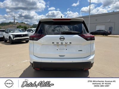 2026 Nissan Rogue Dark Armor