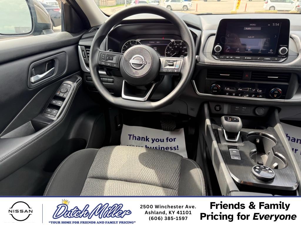 2024 Nissan Rogue SV