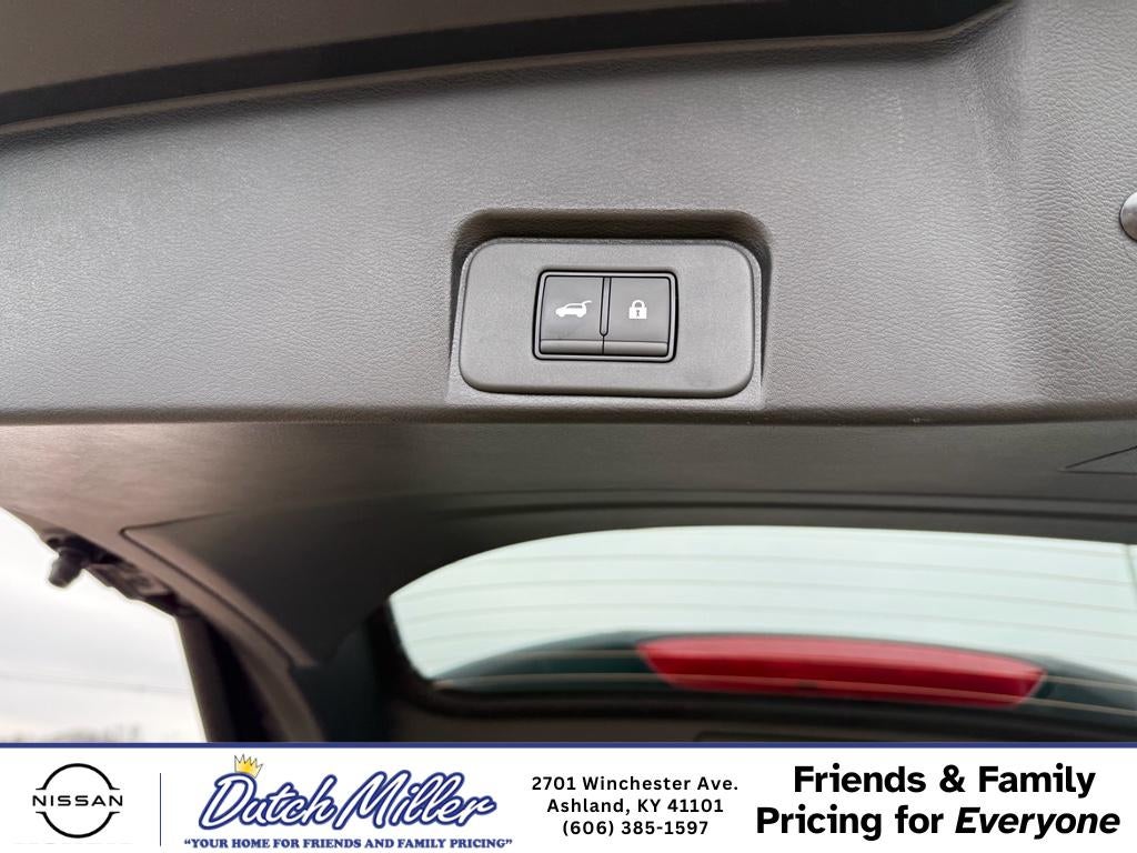 2026 Nissan Rogue Dark Armor