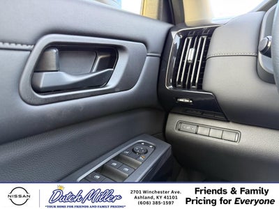 2026 Nissan Pathfinder S