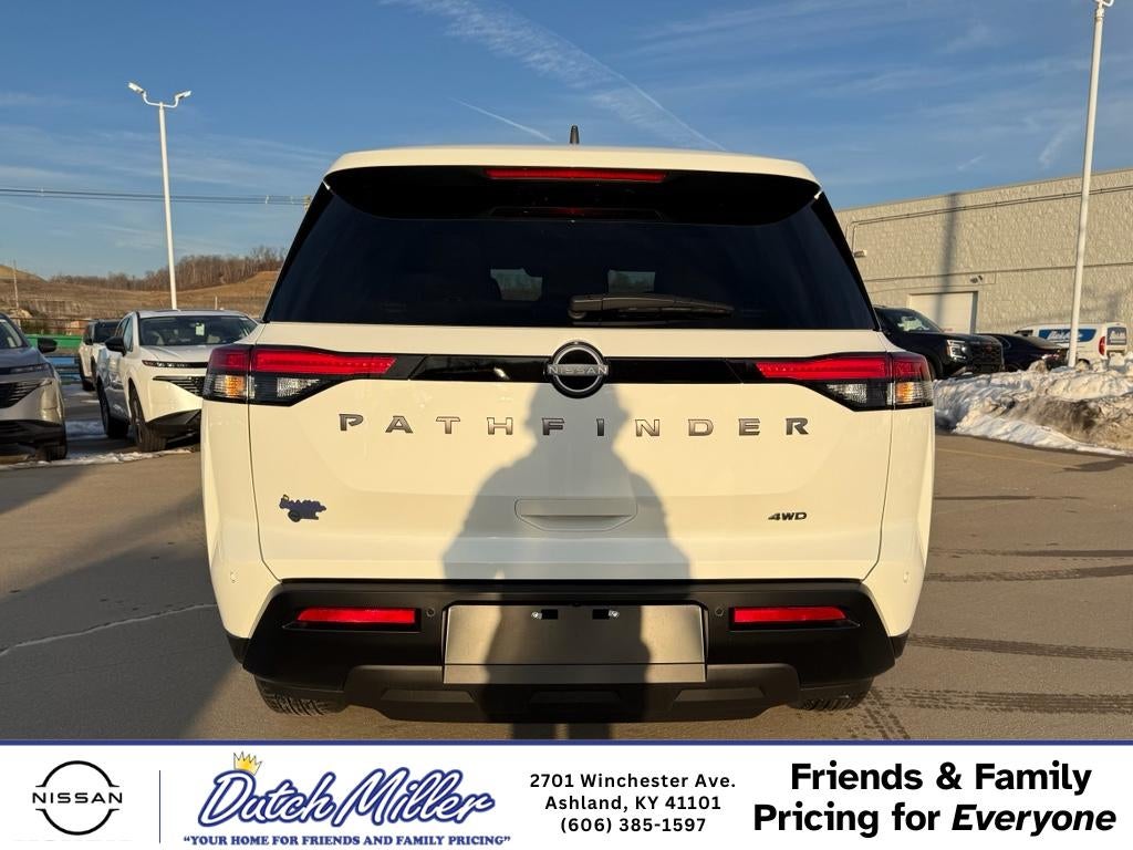 2026 Nissan Pathfinder S