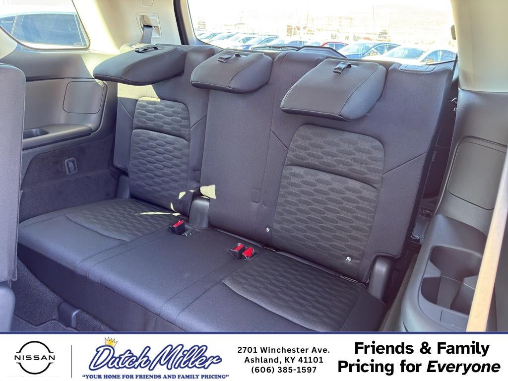 2026 Nissan Pathfinder S