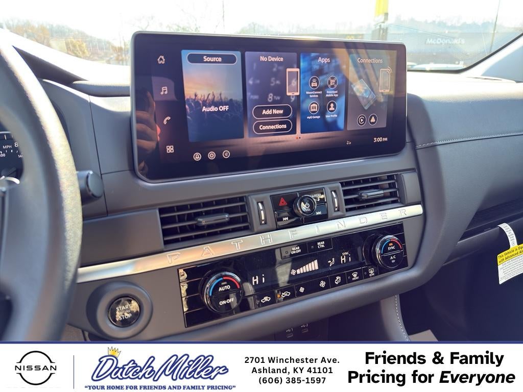 2026 Nissan Pathfinder S