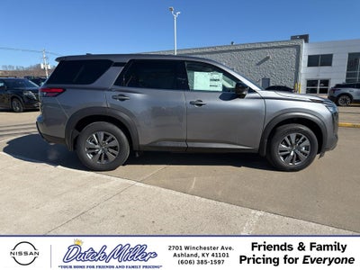 2026 Nissan Pathfinder S