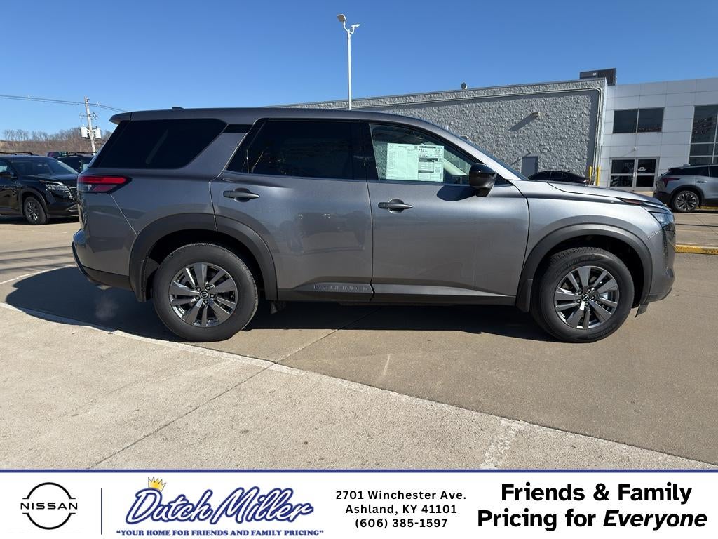 2026 Nissan Pathfinder S