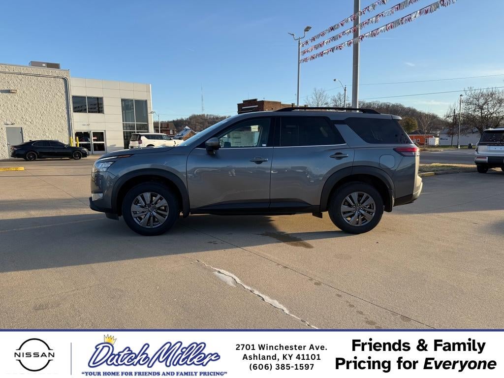 2026 Nissan Pathfinder SV