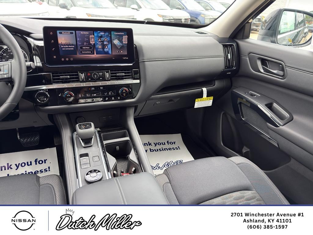 2026 Nissan Pathfinder SV