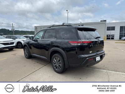 2026 Nissan Pathfinder SV