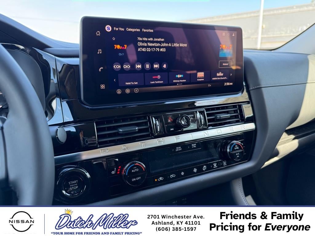 2026 Nissan Pathfinder SV