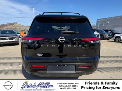 2026 Nissan Pathfinder SV