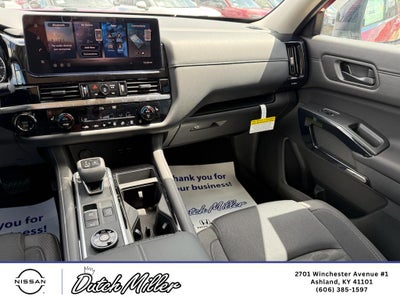 2026 Nissan Pathfinder SV