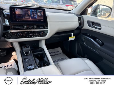 2026 Nissan Pathfinder SL
