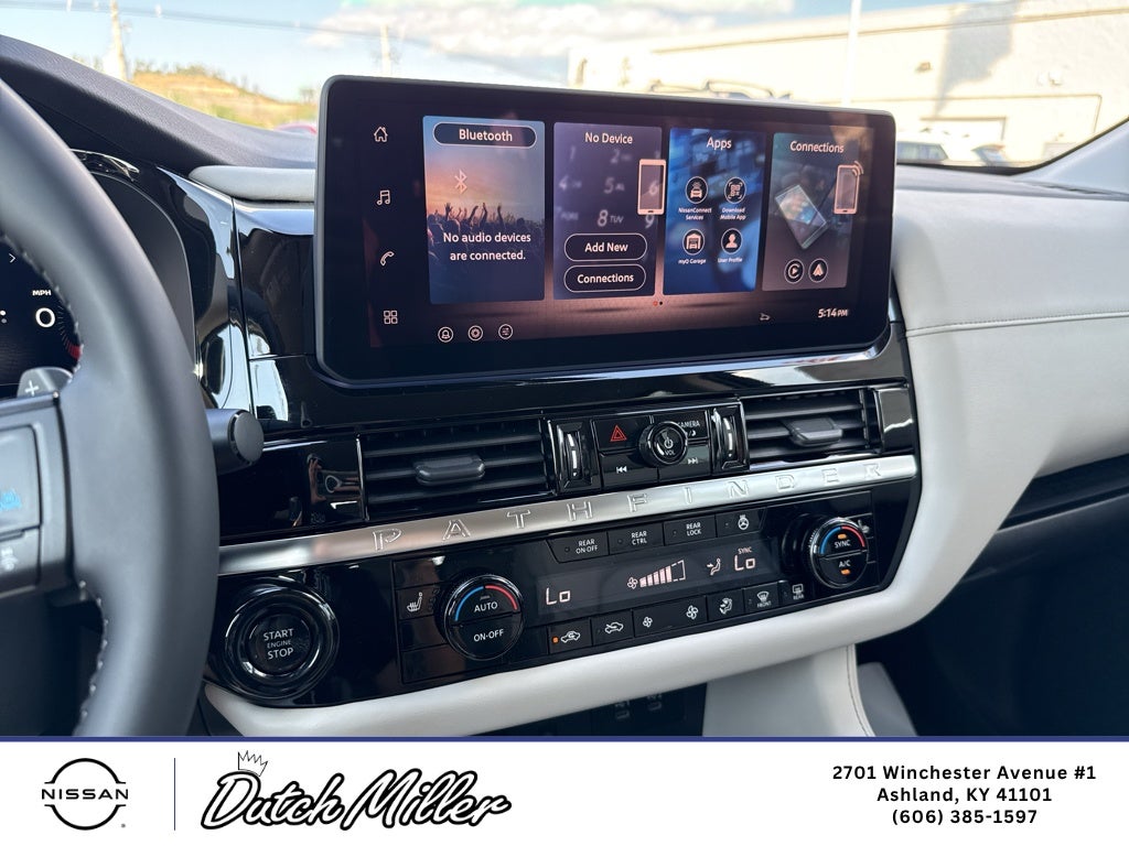 2026 Nissan Pathfinder SL