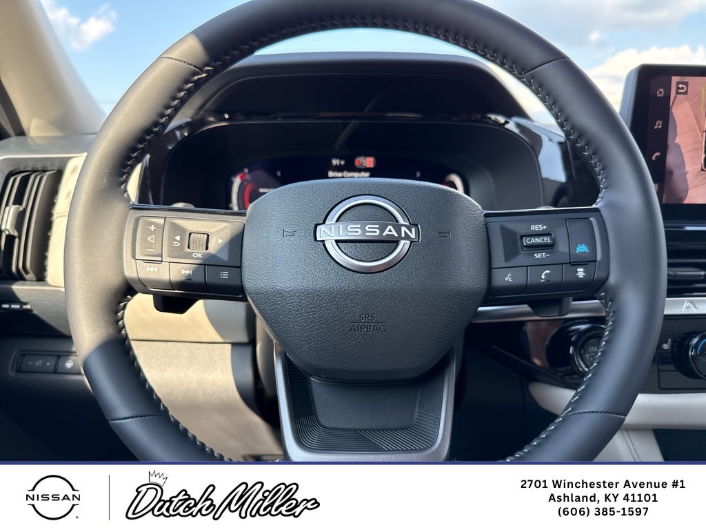 2026 Nissan Pathfinder SL