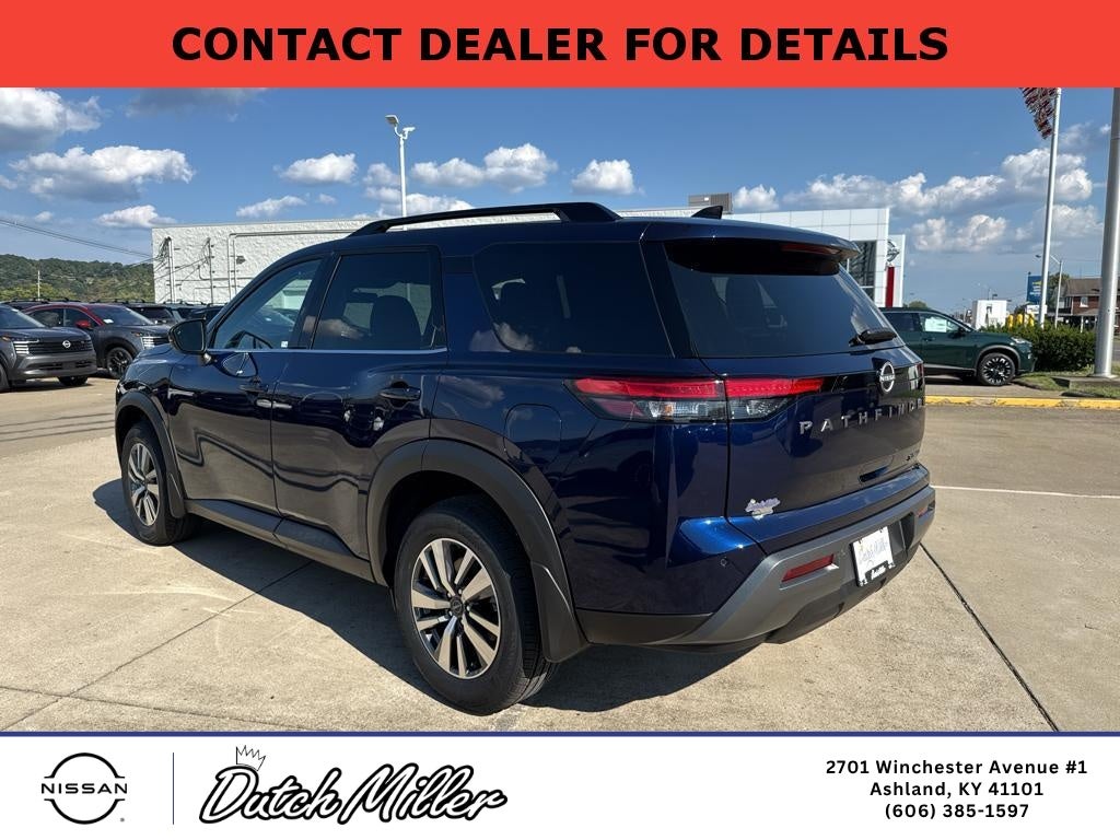 2026 Nissan Pathfinder SL