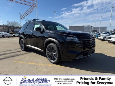 2026 Nissan Pathfinder SL