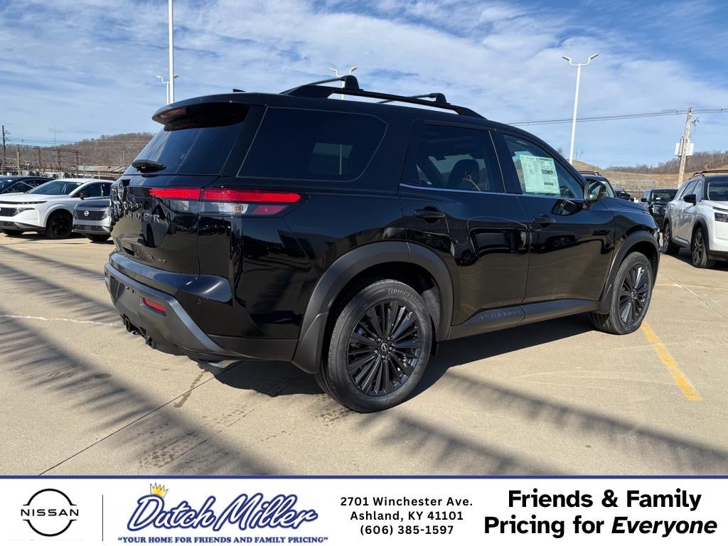 2026 Nissan Pathfinder SL