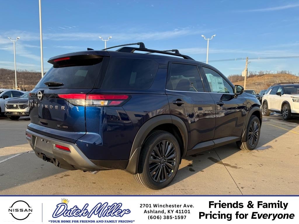 2026 Nissan Pathfinder SL