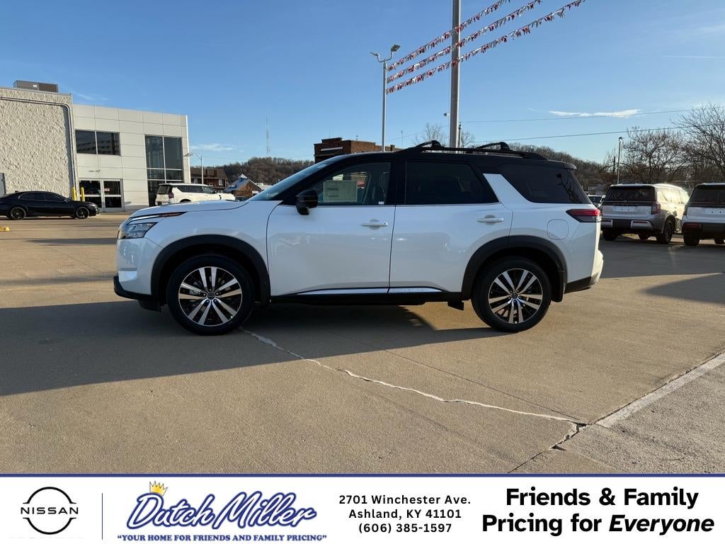 2025 Nissan Pathfinder Platinum