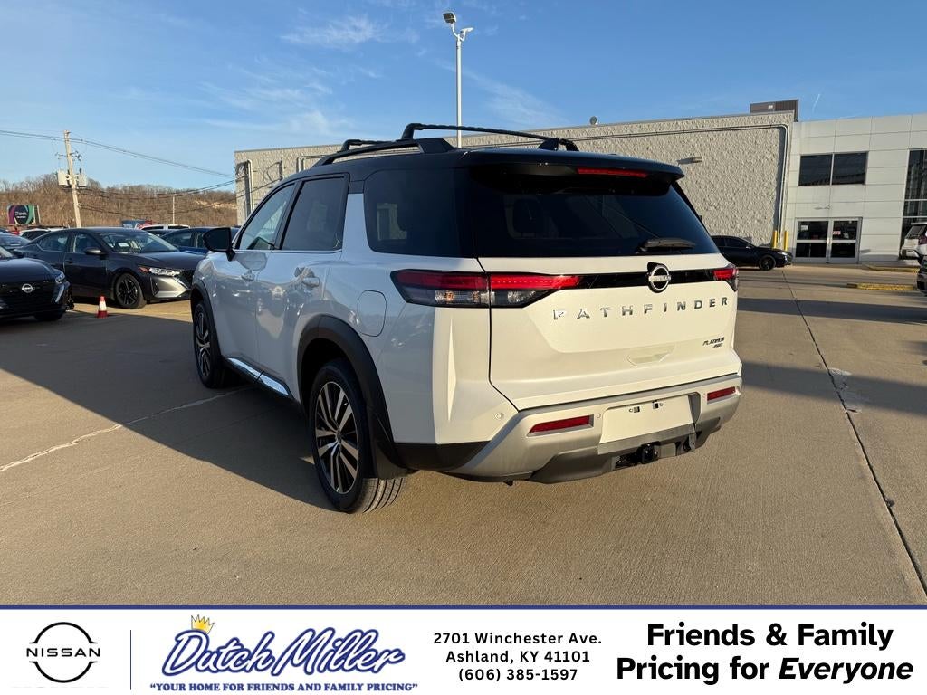2025 Nissan Pathfinder Platinum
