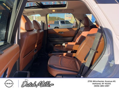 2022 Nissan Pathfinder Platinum