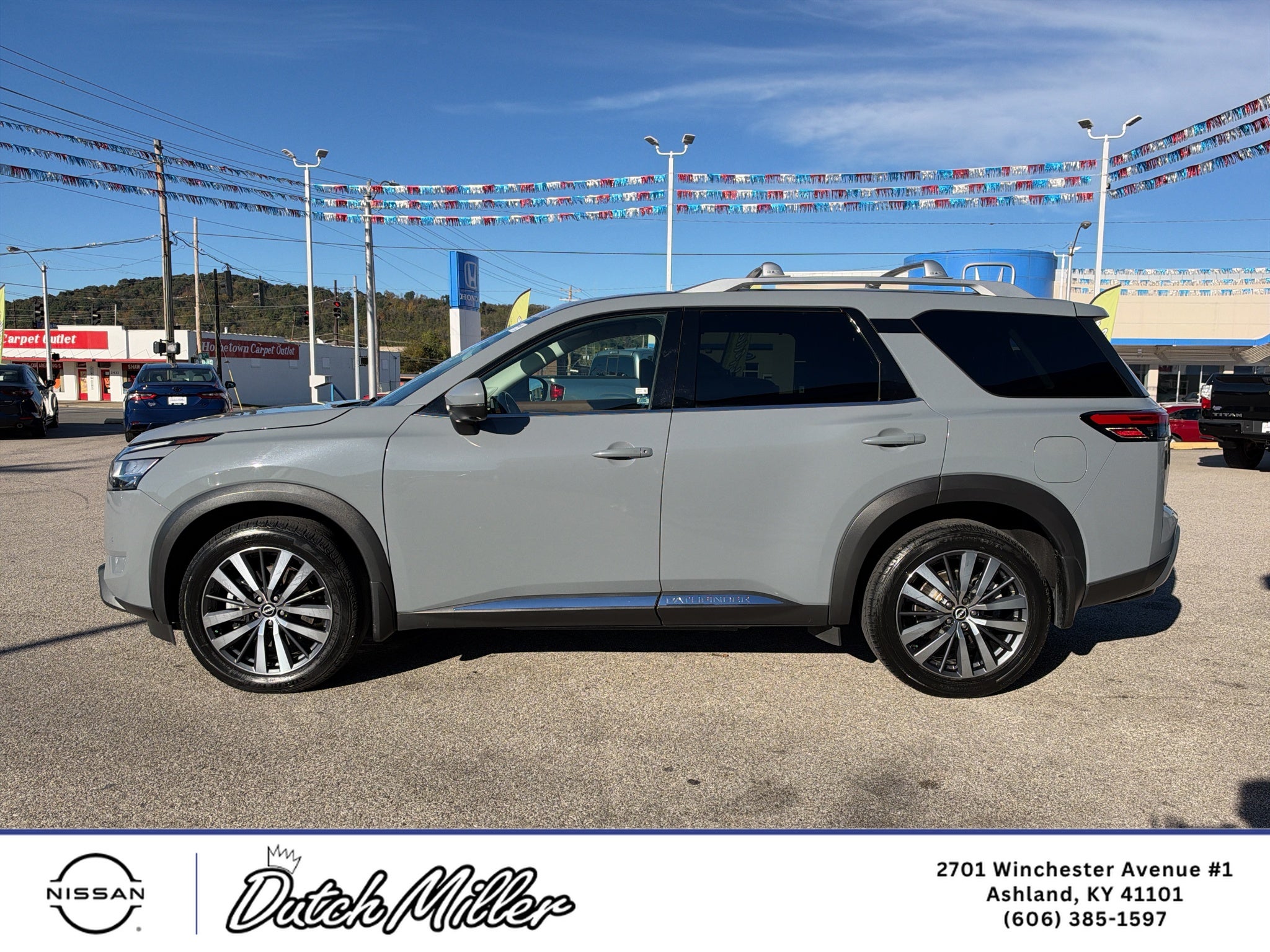 2022 Nissan Pathfinder Platinum