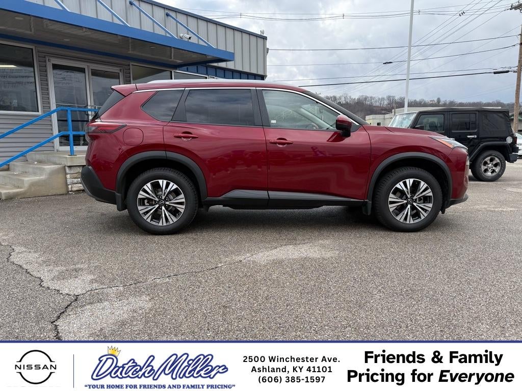 2022 Nissan Rogue SV