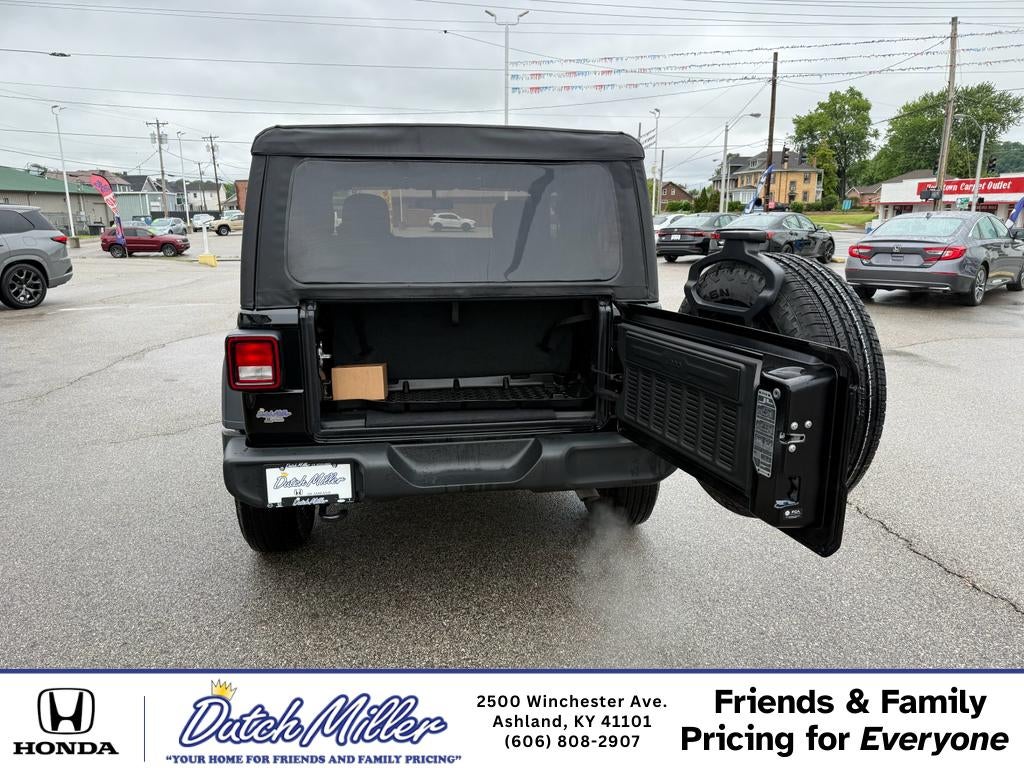 2025 Jeep Wrangler Sport
