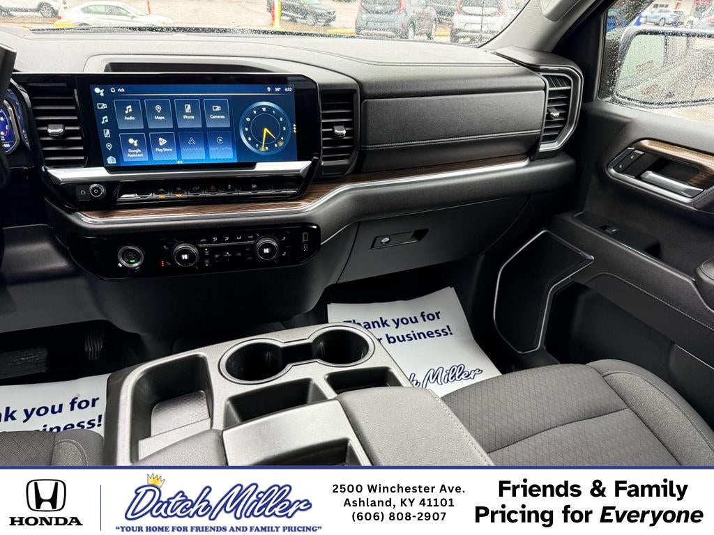 2023 Chevrolet Silverado LT