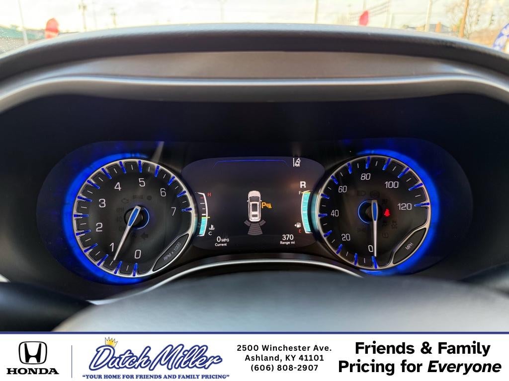 2023 Chrysler Pacifica Touring L