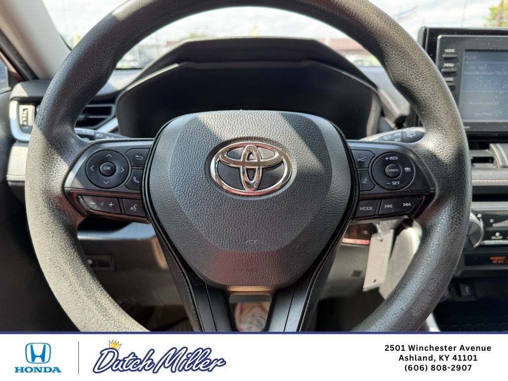2022 Toyota RAV4 LE