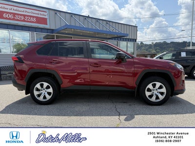 2022 Toyota RAV4 LE