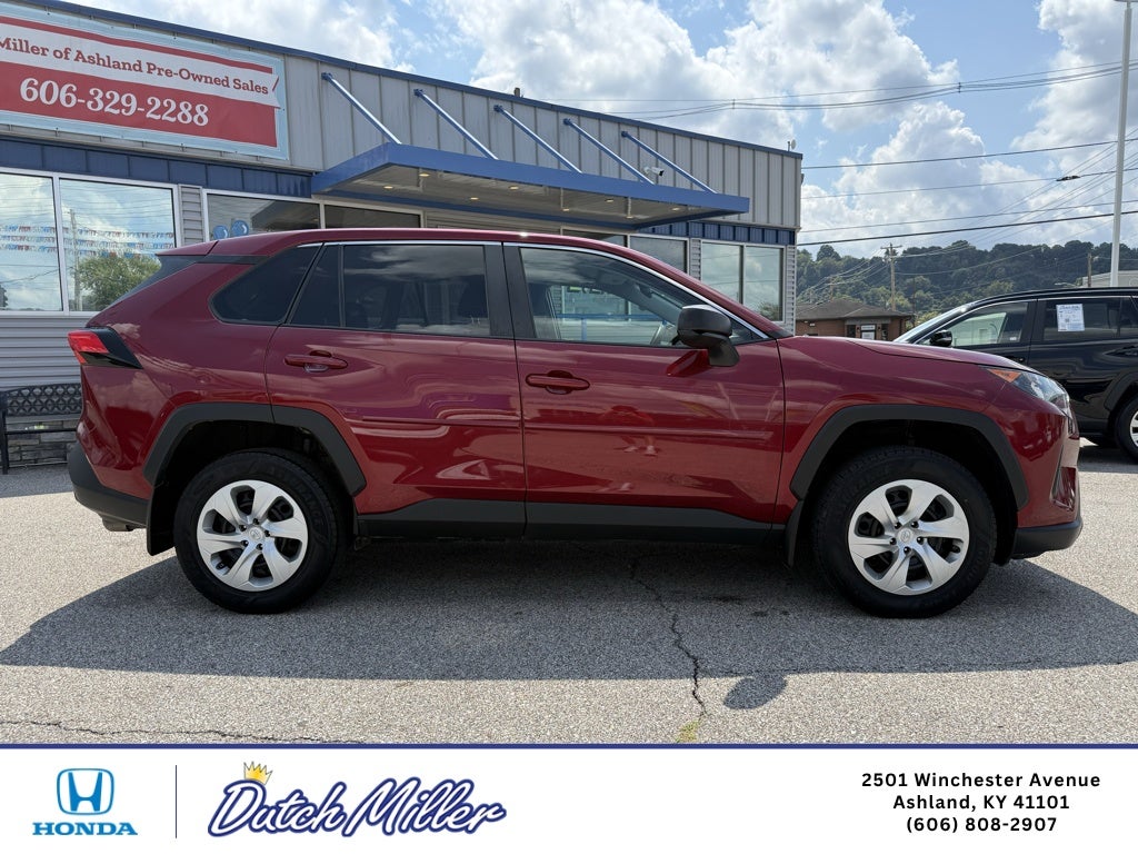 2022 Toyota RAV4 LE