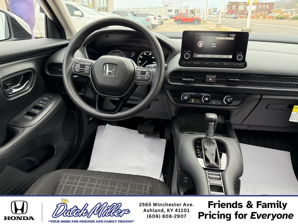 2025 Honda HR-V LX