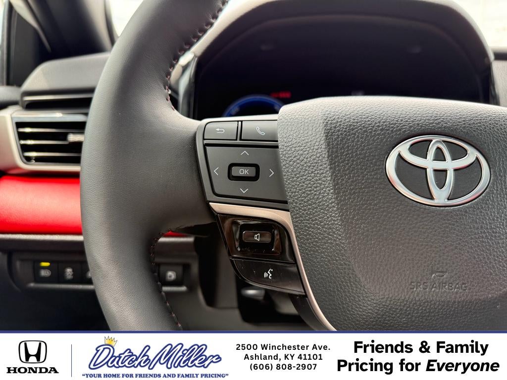 2025 Toyota Camry Hybrid XSE